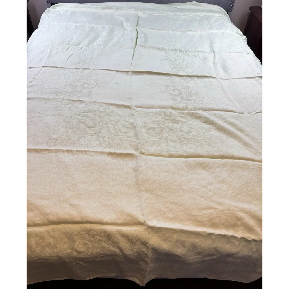 Damask‎ Tablecloth Scroll  Design Mint Green 71